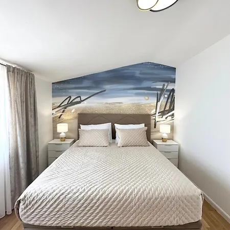 Luxury Pearl Seaside Kastela